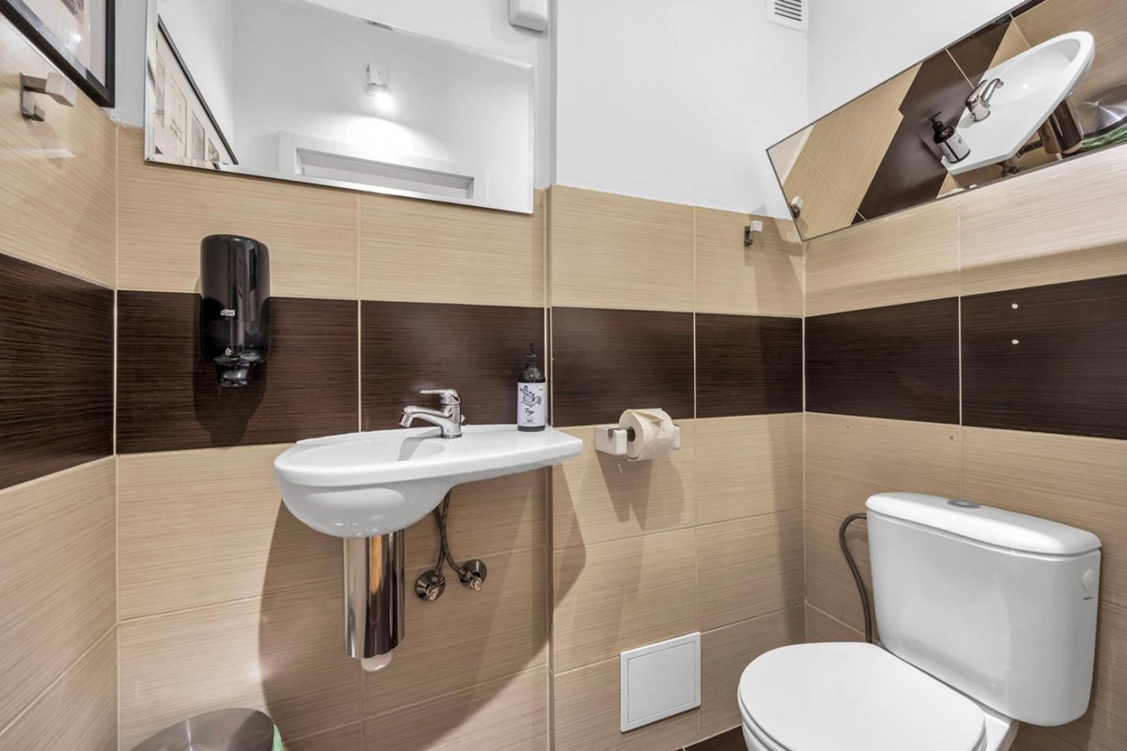 Metro Politechnika 3-Bedroom Apartment Warschau Buitenkant foto
